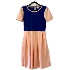 M NWT LuLaRoe Amelia Dress